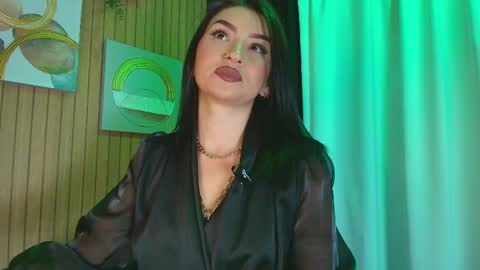 Snapshot of arrkabella chatting on November 5, 7:03 pm online show from November 5, 7:03 pm