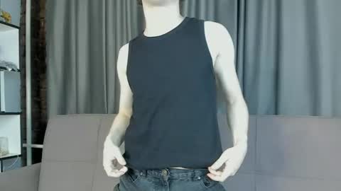 arrogant_eli online show from July 16, 10:27 pm