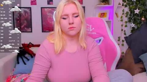 art_lovee_ online show from December 21, 2:30 am