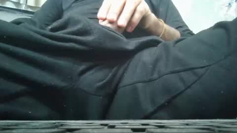 Snapshot of art_max99xxx chatting on January 25, 1:21 am art_max99xxx online show from January 25, 1:21 am