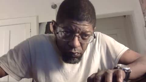 Snapshot of arteblazze chatting on January 30, 11:55 pm Arteblazze not daddy boy bitch or nigga online show from January 30, 11:55 pm