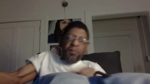 Snapshot of arteblazze chatting on February 7, 12:39 pm Arteblazze not daddy boy bitch or nigga online show from February 7, 12:39 pm