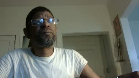 Snapshot of arteblazze chatting on February 8, 1:33 pm Arteblazze not daddy boy bitch or nigga online show from February 8, 1:33 pm