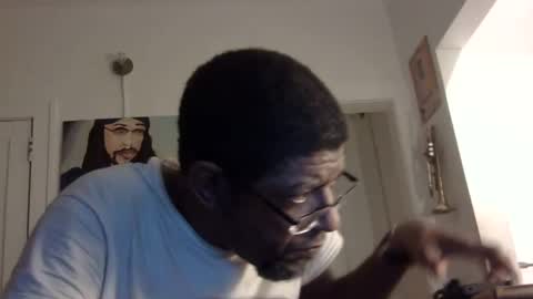 Snapshot of arteblazze chatting on February 9, 12:39 am Arteblazze not daddy boy bitch or nigga online show from February 9, 12:39 am
