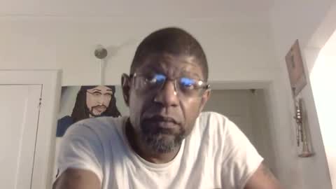 Snapshot of arteblazze chatting on February 13, 4:22 am Arteblazze not daddy boy bitch or nigga online show from February 13, 4:22 am