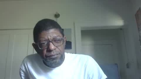 Snapshot of arteblazze chatting on October 29, 4:53 pm Arteblazze not daddy boy bitch or nigga online show from October 29, 4:53 pm