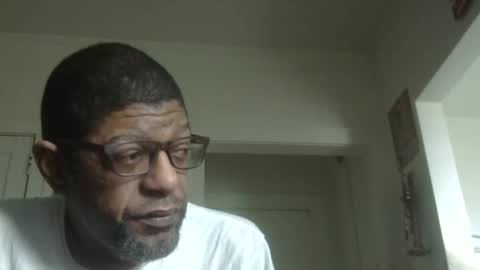 Snapshot of arteblazze chatting on November 21, 3:54 pm Arteblazze not daddy boy bitch or nigga online show from November 21, 3:54 pm