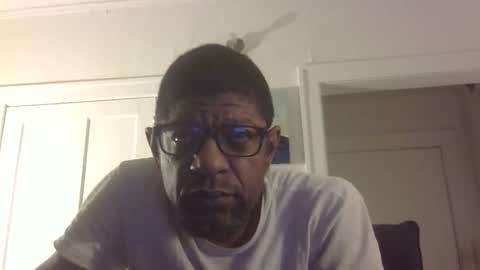 Snapshot of arteblazze chatting on November 23, 3:06 am Arteblazze not daddy boy bitch or nigga online show from November 23, 3:06 am