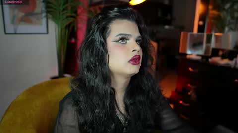 Snapshot of artechloe chatting on December 15, 9:42 pm Chloe online show from December 15, 9:42 pm