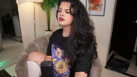 Snapshot of artechloe chatting on January 12, 1:21 am Chloe online show from January 12, 1:21 am