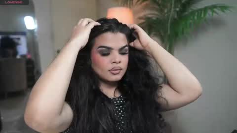 Snapshot of artechloe chatting on October 1, 11:22 pm Chloe online show from October 1, 11:22 pm