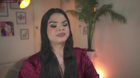 Snapshot of artechloe chatting on December 4, 7:55 pm Chloe online show from December 4, 7:55 pm