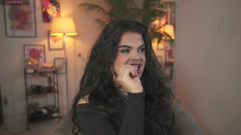 Snapshot of artechloe chatting on February 22, 2:34 am Chloe online show from February 22, 2:34 am