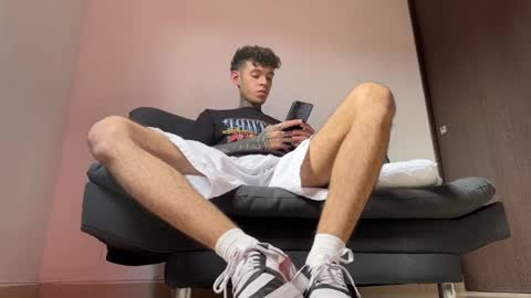   online show from March 12, 1:19 pm