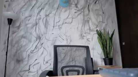 Snapshot of arteemiis chatting on June 9, 3:07 am online show from June 9, 3:07 am