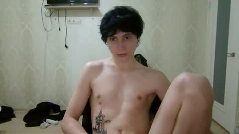 Snapshot of artem228play chatting on July 18, 12:37 am artem228play online show from July 18, 12:37 am
