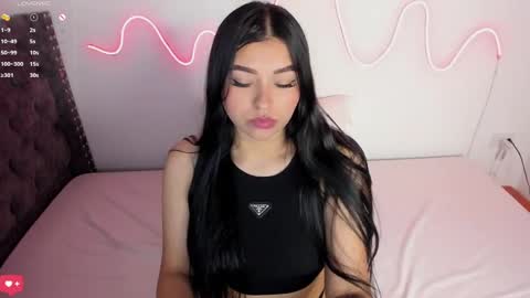 ESTEFANY online show from December 17, 11:59 pm