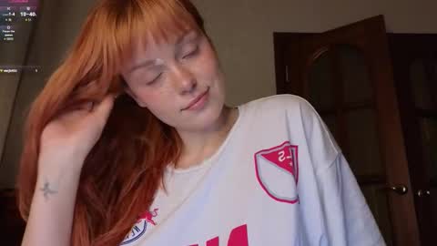 SEE U THURSDAY  online show from December 1, 9:09 pm