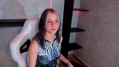 artemisablake online show from December 29, 9:20 pm