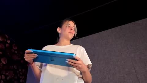 artemisablake online show from March 11, 7:58 pm