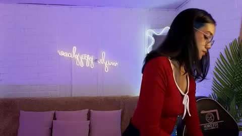 Snapshot of artemiss_tay chatting on September 19, 7:14 pm artemiss_tay online show from September 19, 7:14 pm