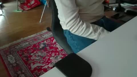 artesian99 online show from November 8, 9:09 am