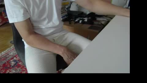 Snapshot of artesian99 chatting on May 18, 1:28 pm artesian99 online show from May 18, 1:28 pm