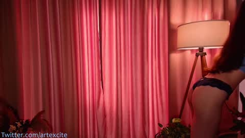 Lina online show from December 18, 5:48 am