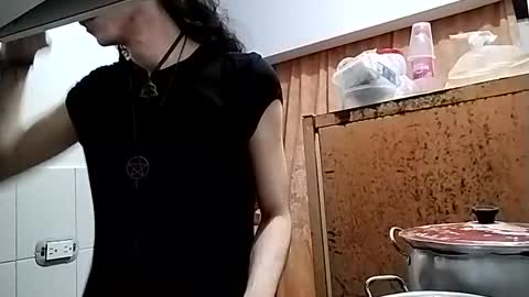 Arthemisa online show from May 10, 3:55 am