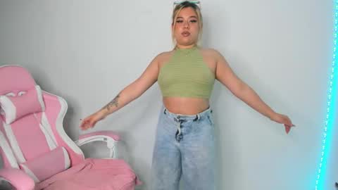 Val online show from September 16, 2:12 am