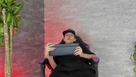 Snapshot of arthurcox_ chatting on September 21, 5:25 pm arthurcox_ online show from September 21, 5:25 pm