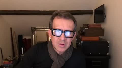 artisterotic online show from April 6, 10:33 pm