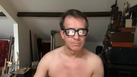 artisterotic online show from April 28, 8:19 am