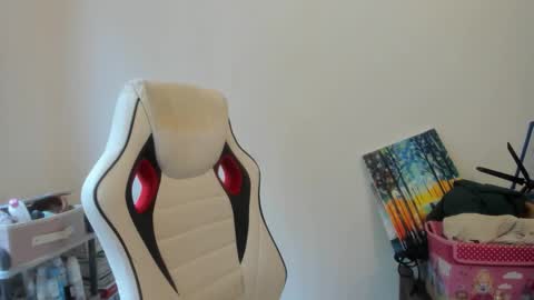 MIA online show from October 21, 6:58 am