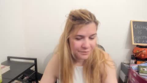 MIA online show from April 11, 7:45 am