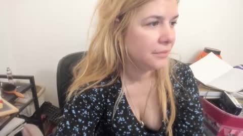 MIA online show from April 22, 9:22 am