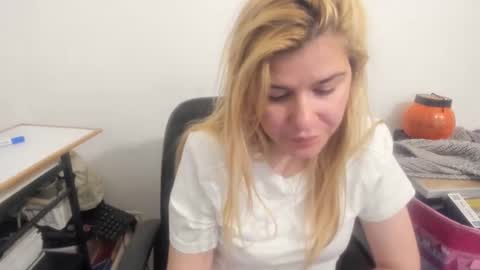 MIA online show from May 28, 9:34 pm