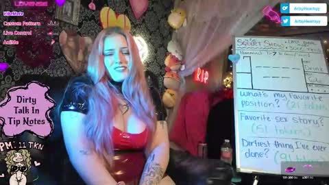 ArtsyHeartsyy online show from September 30, 12:48 am