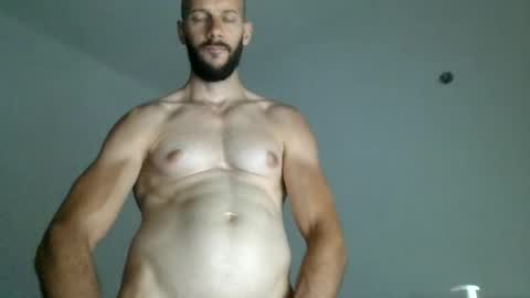 Snapshot of artur833 chatting on June 18, 8:24 pm artur833 online show from June 18, 8:24 pm