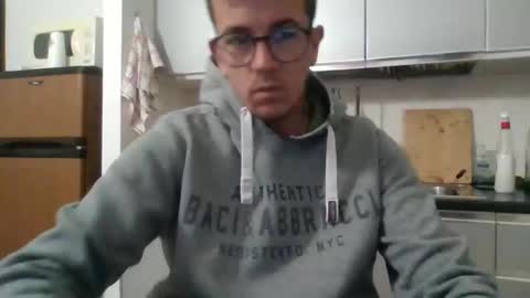 Snapshot of arturpaulval chatting on November 28, 4:42 pm arturpaulval online show from November 28, 4:42 pm