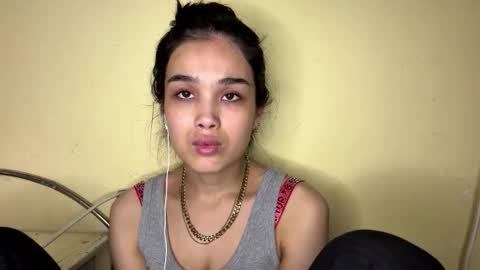 Amina online show from February 16, 6:04 pm