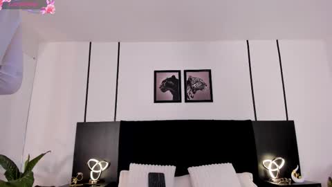 hellen online show from February 21, 3:07 am