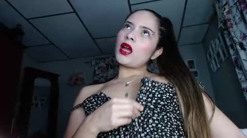 Snapshot of arygreey7 chatting on November 19, 1:16 am ximena online show from November 19, 1:16 am