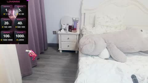 Snapshot of arylia_3 chatting on February 26, 6:26 am Lily online show from February 26, 6:26 am