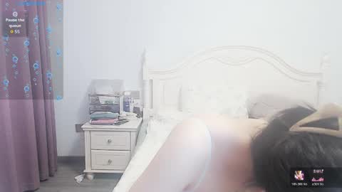 Snapshot of arylia_3 chatting on May 24, 3:33 am Lily online show from May 24, 3:33 am