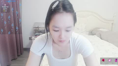 Snapshot of arylia_3 chatting on May 28, 3:59 am Lily online show from May 28, 3:59 am