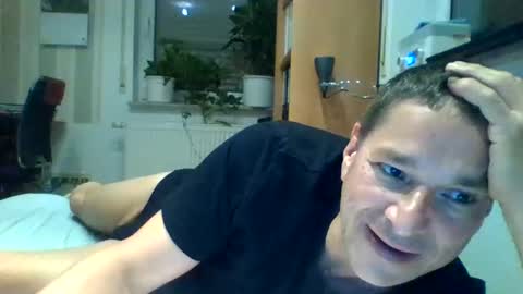 Snapshot of as660660 chatting on September 14, 8:52 pm as660660 online show from September 14, 8:52 pm