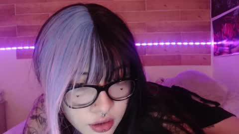 Snapshot of asami_chieko_ chatting on March 1, 4:54 pm Asami online show from March 1, 4:54 pm