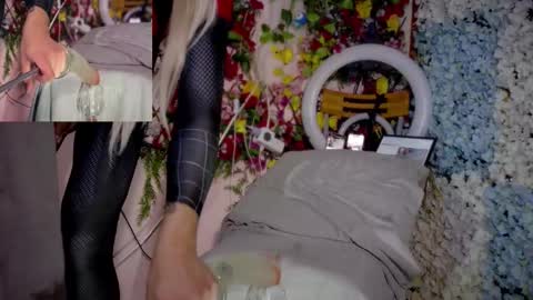 Asami online show from October 31, 4:57 am