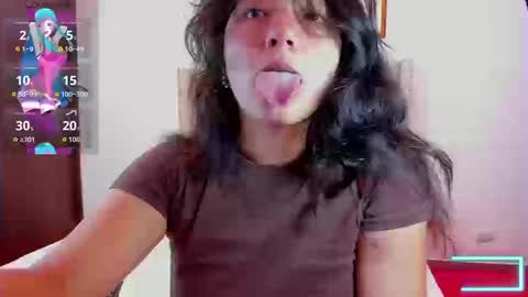 Snapshot of asaray_t chatting on September 16, 5:25 pm Saray online show from September 16, 5:25 pm